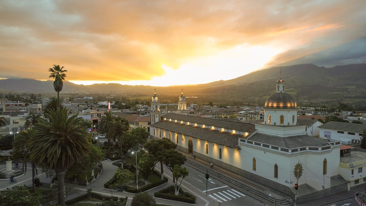Discover the hidden gems of Ecuador with these 10 memorable attractions