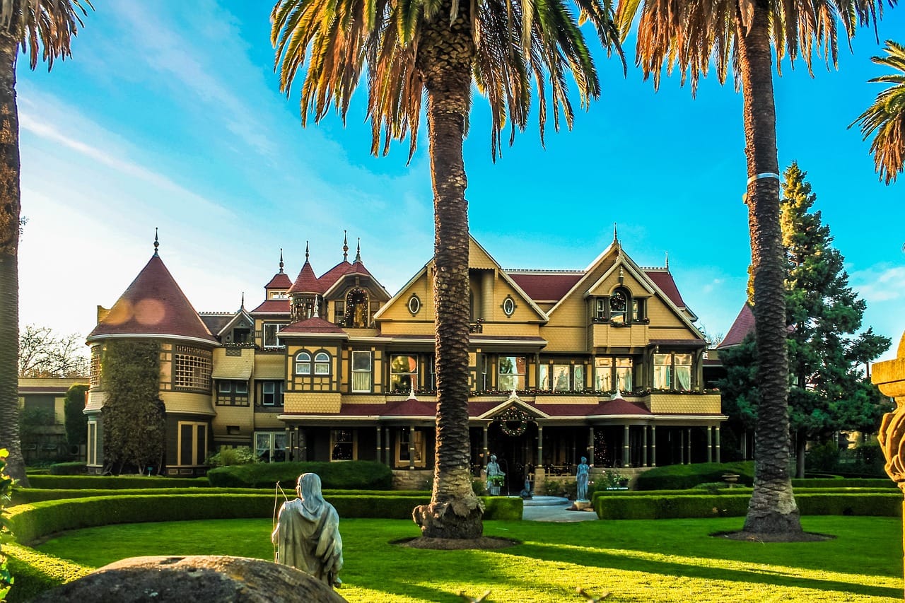 The Winchester Mystery House in San Jose, California is just one of the city's many offbeat attractions. (Image by Egor Shitikov from Pixabay)